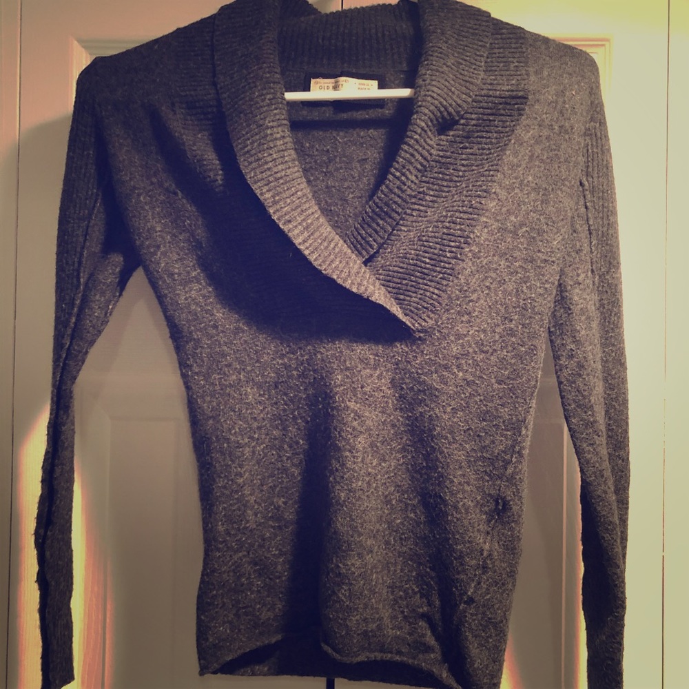 Grey sweater